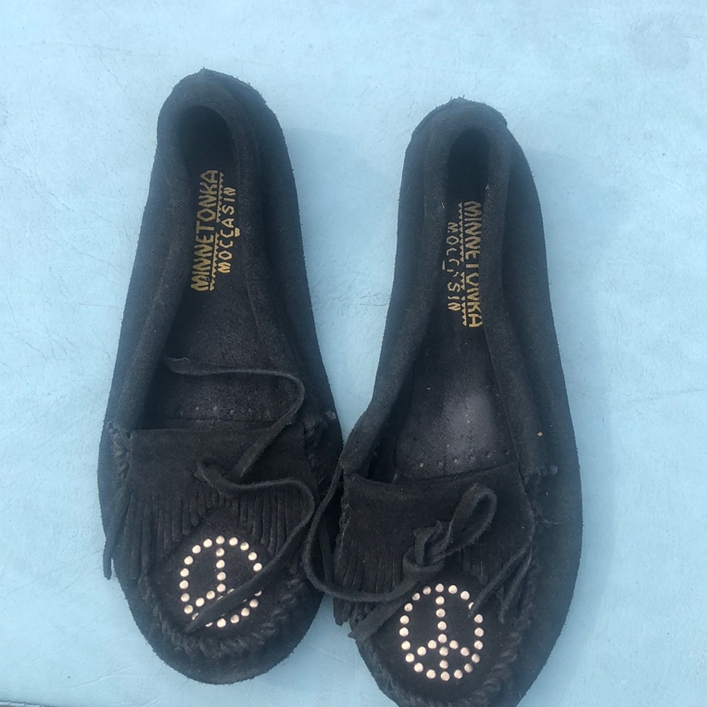 Black Minnetonka moccasins - Picture 5 of 6